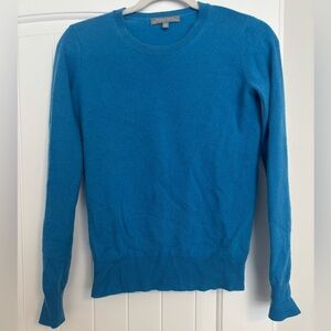 Neiman Marcus 100% Cashmere Sweater